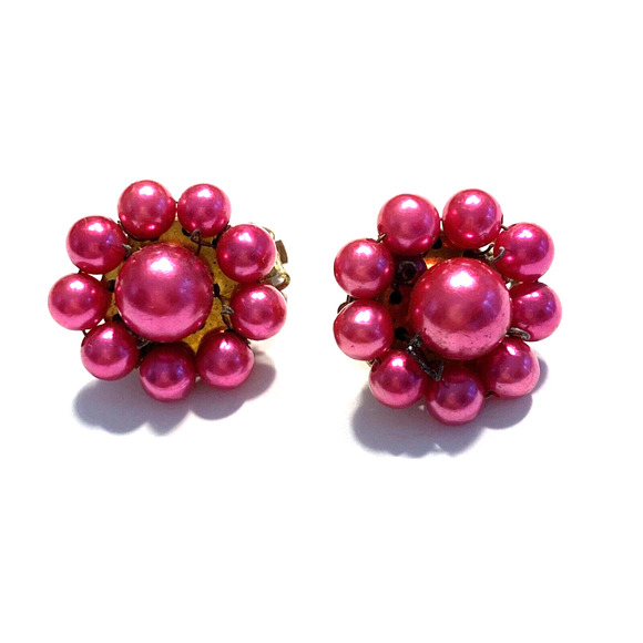 Vintage Mid Century Clip On Earrings Fuschia Pink Beaded Clusters Signed Japan - Picture 1 of 7